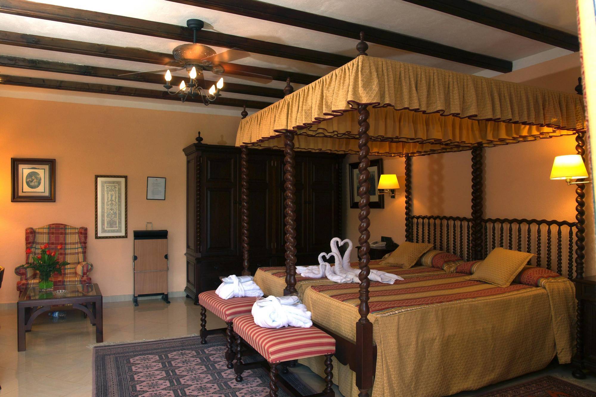 Son Moli Hotel 4*